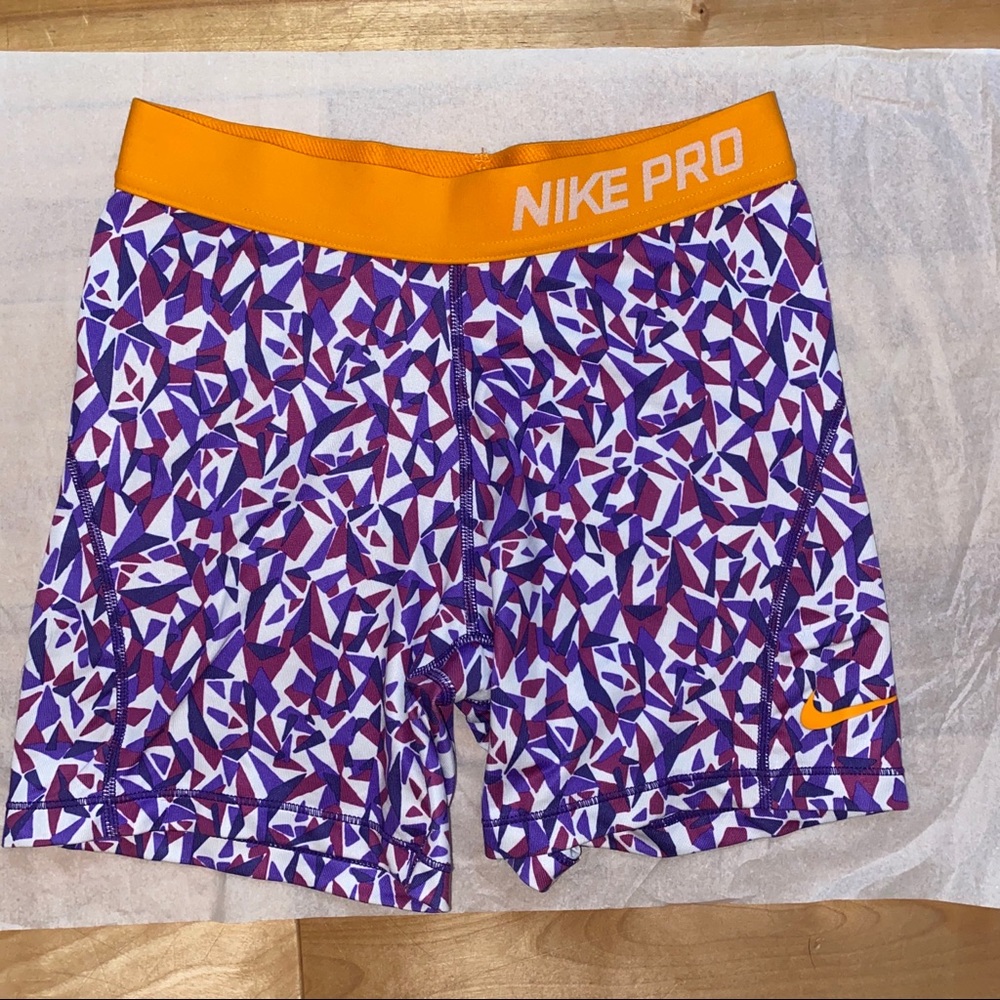 Girls Nike Pros!!